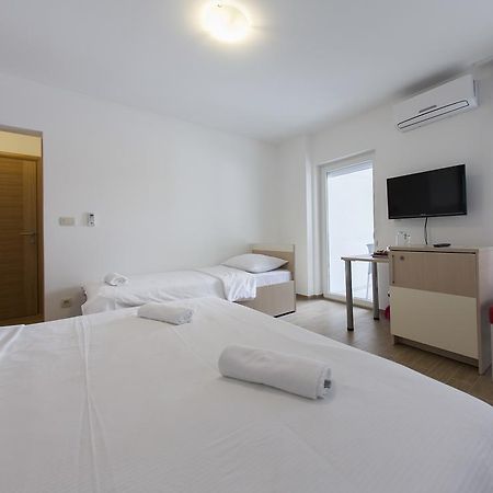 Villa Klara Guest House 바스카보다 외부 사진